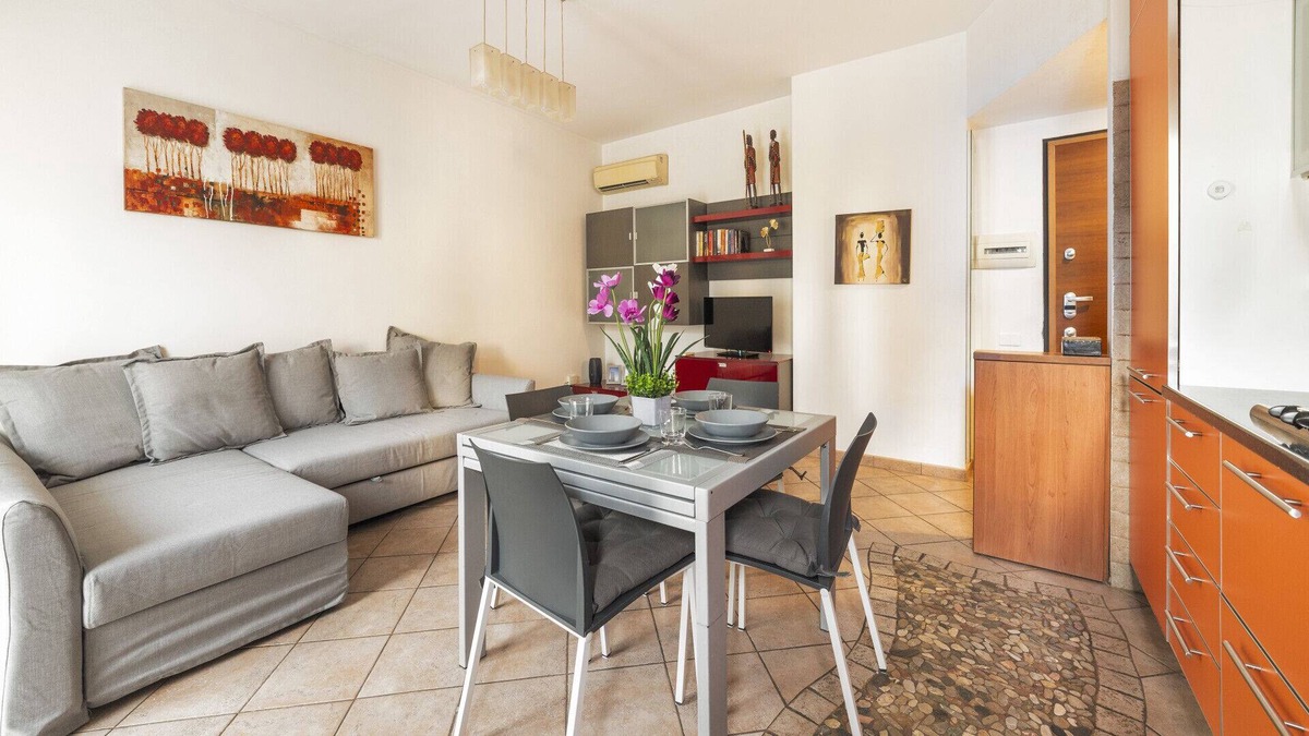 Gorla Apartment | Martesana Flat with Balcony - M1 Gorla and Turro