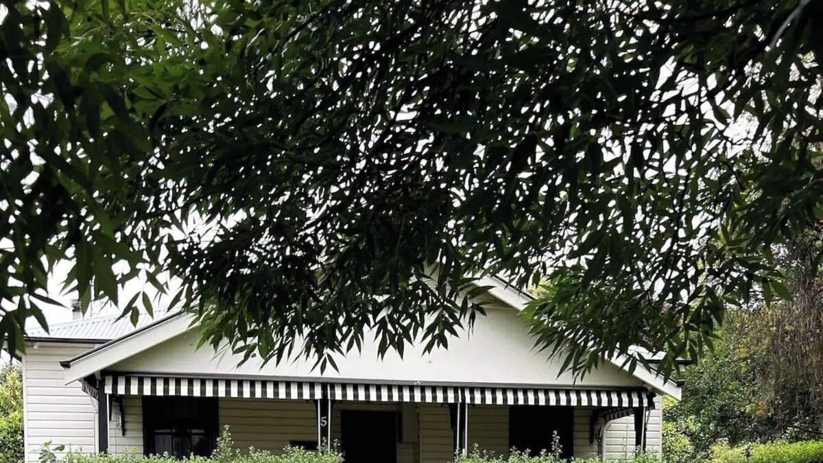 Wallendbeen House | Martina Cottage - Lovingly decorated by an Interior Designer