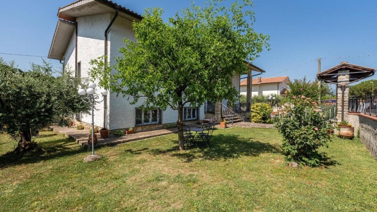 Pistoia Apartment | Martinelli Residence