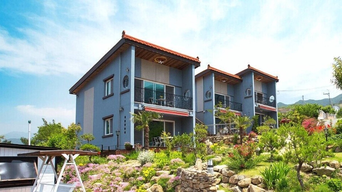 Hwagae Apartment | Maru Pension