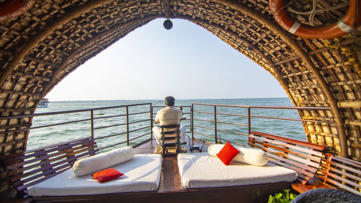 Alappuzha Boat Rental | Marvel Cruise