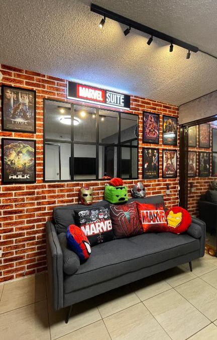Santa Mesa Apartment | Marvel Suite Staycation -Near Doña Elena Tower