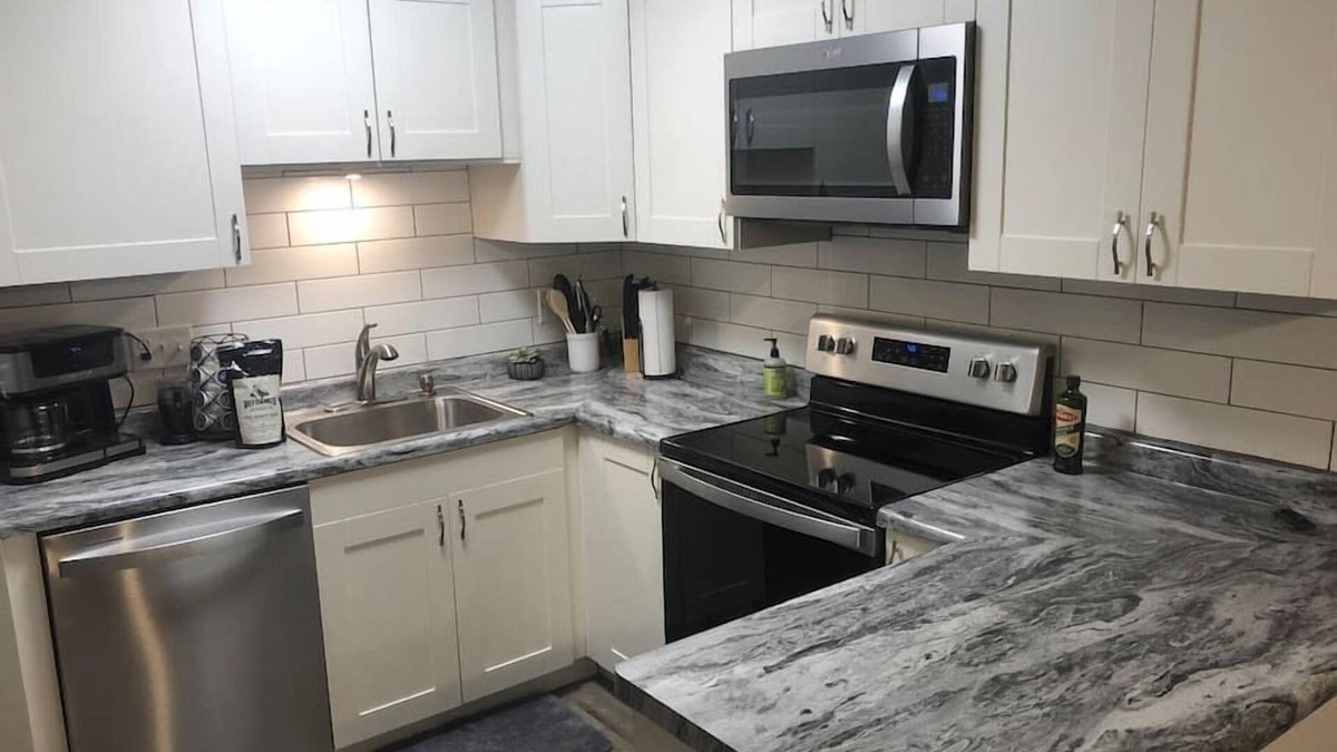 Sioux Falls House | Marvelous 2 Bedroom Close To It All!