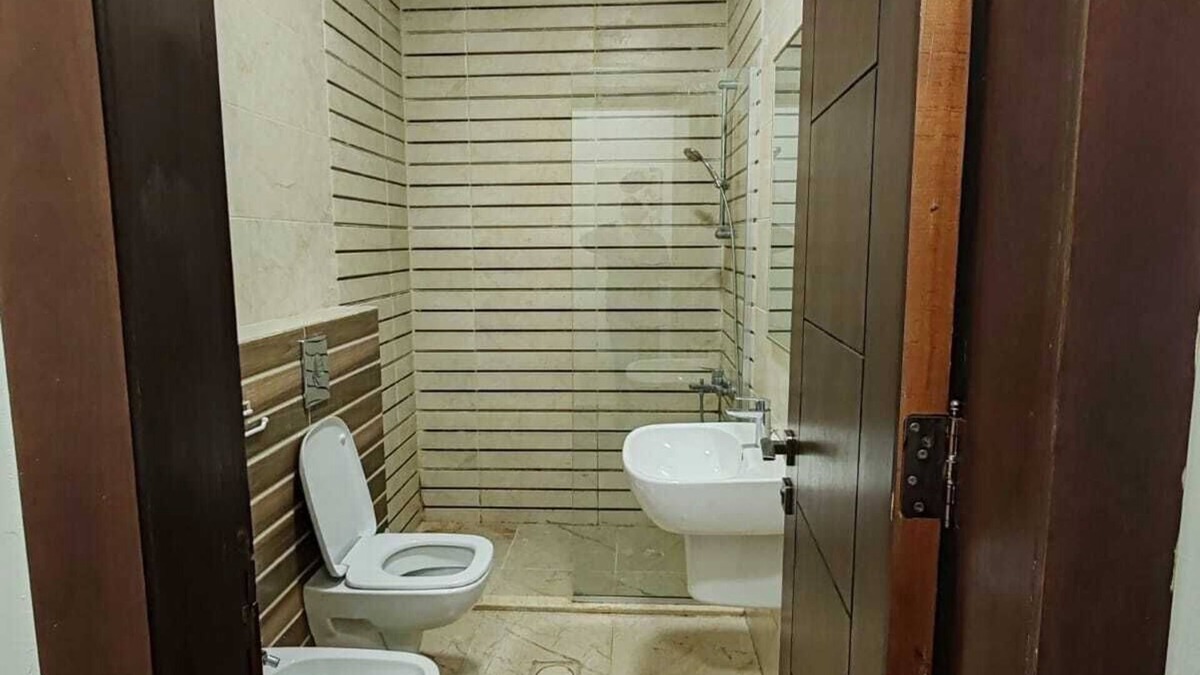 Suwailih Apartment | Marvelous 3-bedroom apartment with AC in Dabouq Amman