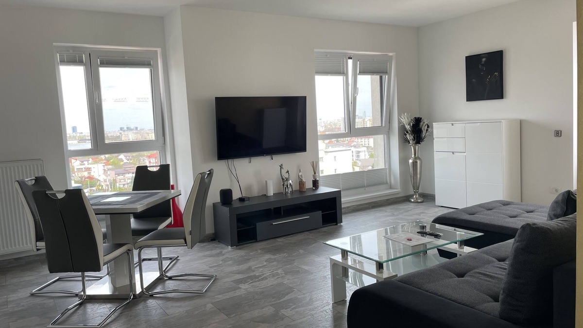 Militari Apartment | Marvelous 4 Room Penthouse Rooftop Terrace W14+W15