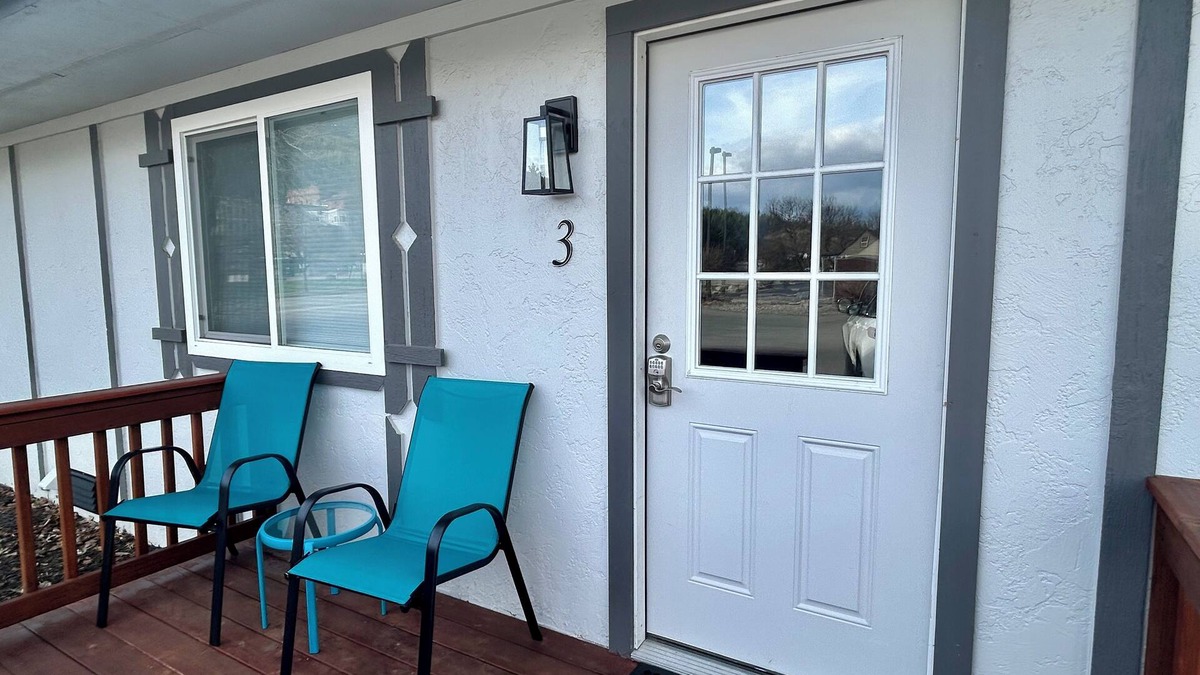 Kellogg Condo | Marvelous condo with a relaxing porch, central location, and wifi in Kellogg, ID