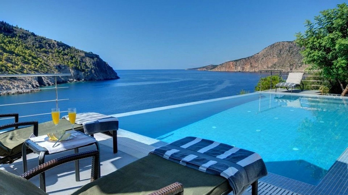 Frourion Villa | Marvelous Kefalonia Villa | Villa Chaozii | 2 Bedrooms | Seafornt | Spectacular.