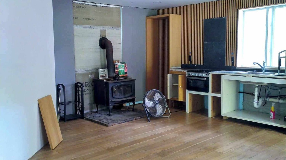 Marshall Apartment | Marvelous studio AC & Woodstove quiet with wildlife visits Marshall near RTE 66