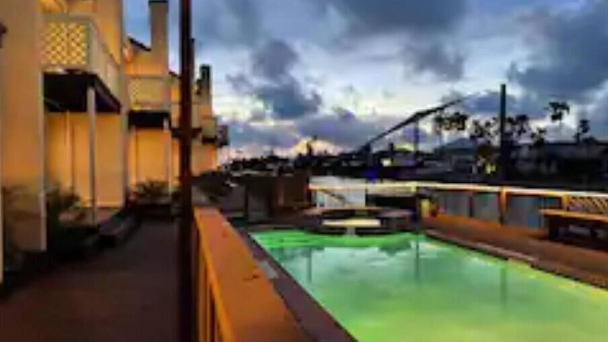 Corpus Christi Apartment | Marvelous Waterfront! Pool/Spa 1BR King with DecknBrand New Docks and Slips