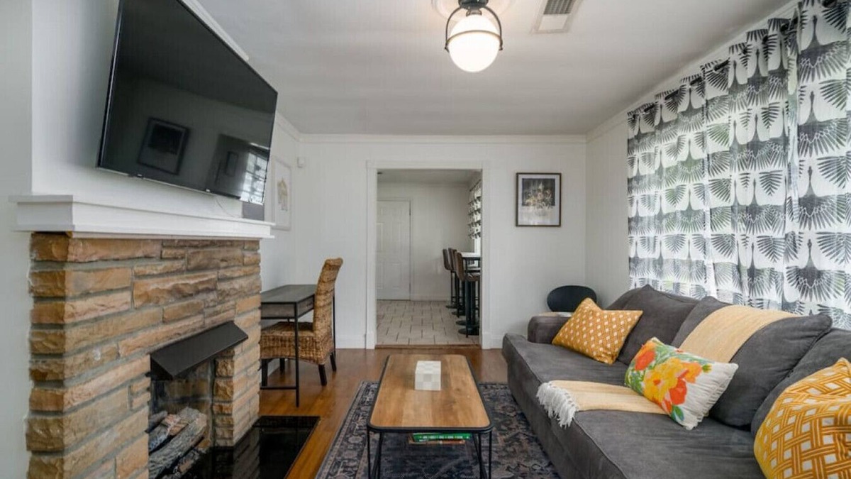 Crestline Heights House | Marvin's Gardens Cottage