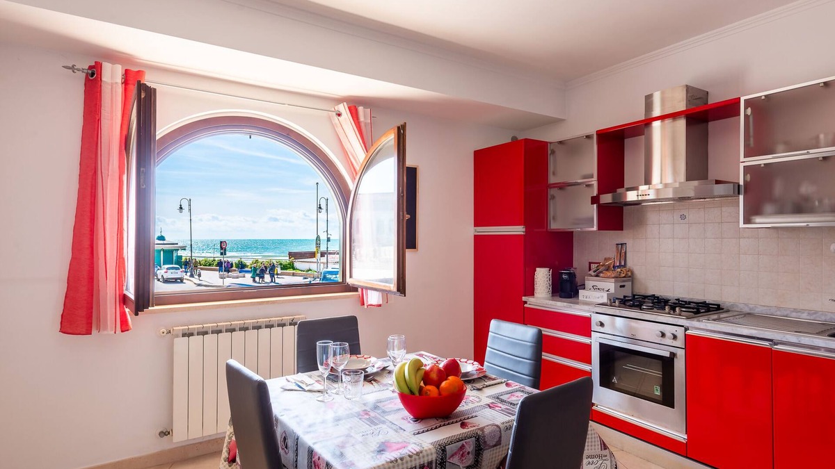 Nettuno Apartment | Mary Goretti Home Sea View