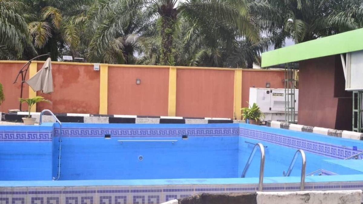 Ekpoma Hotel | Mary queen hotels and suites