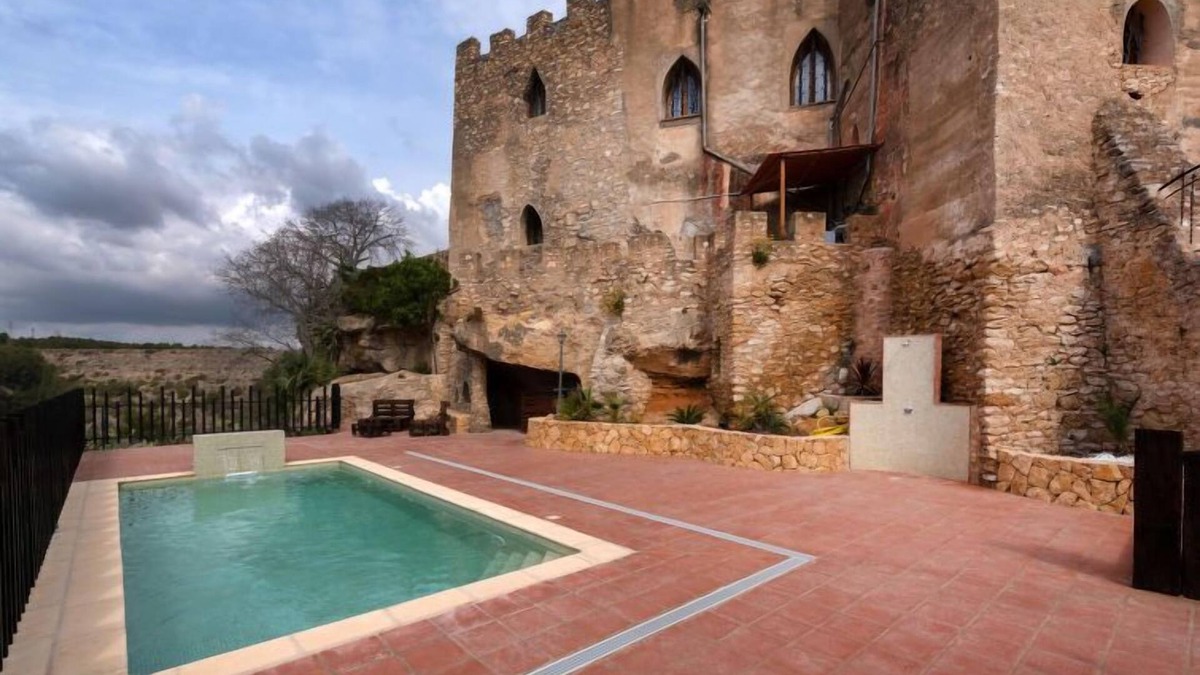 El Catllar House | Mas d´en Tarres by Interhome