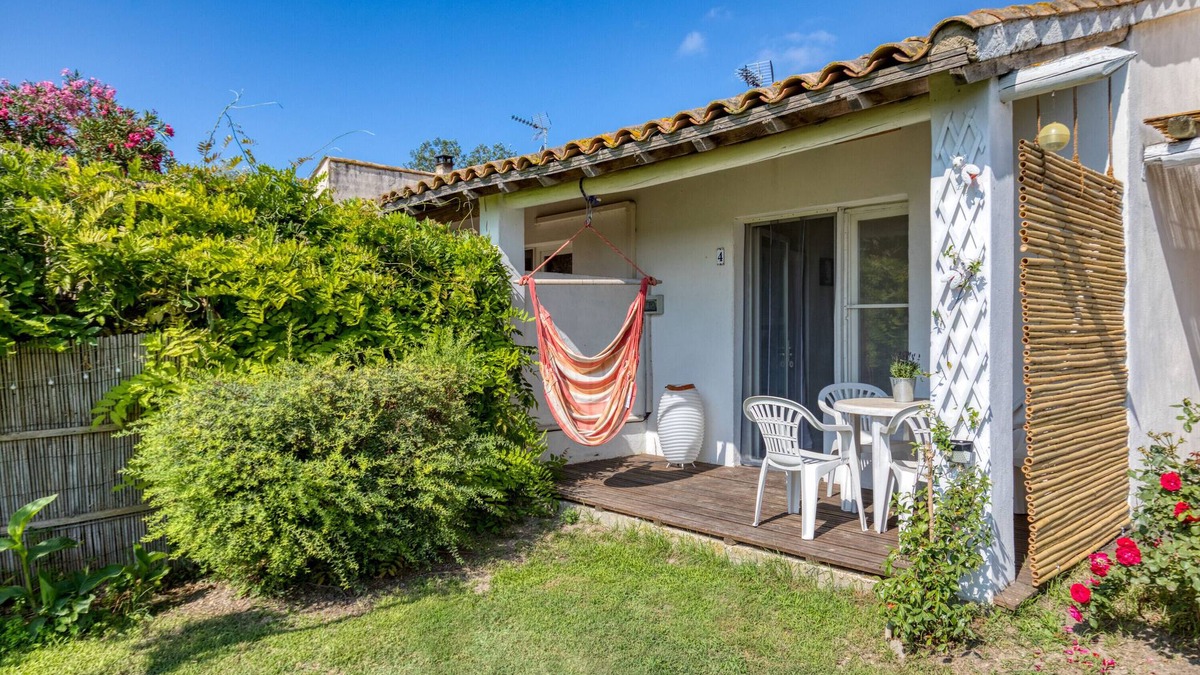Saintes-Maries-de-la-Mer House | 'Mas Des Cypres-Ensemble De 4 Mazets' with Private Terrace, Shared Garden and Wi-Fi