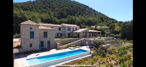 Seguret Villa | Mas des Amis