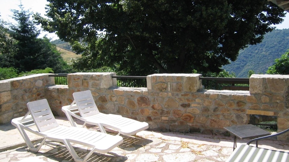 Asperjoc Cottage | Mas du Vernadel: 5 gites with swimming pool in the countryside: gite ROMARIN: 5 pers. max.