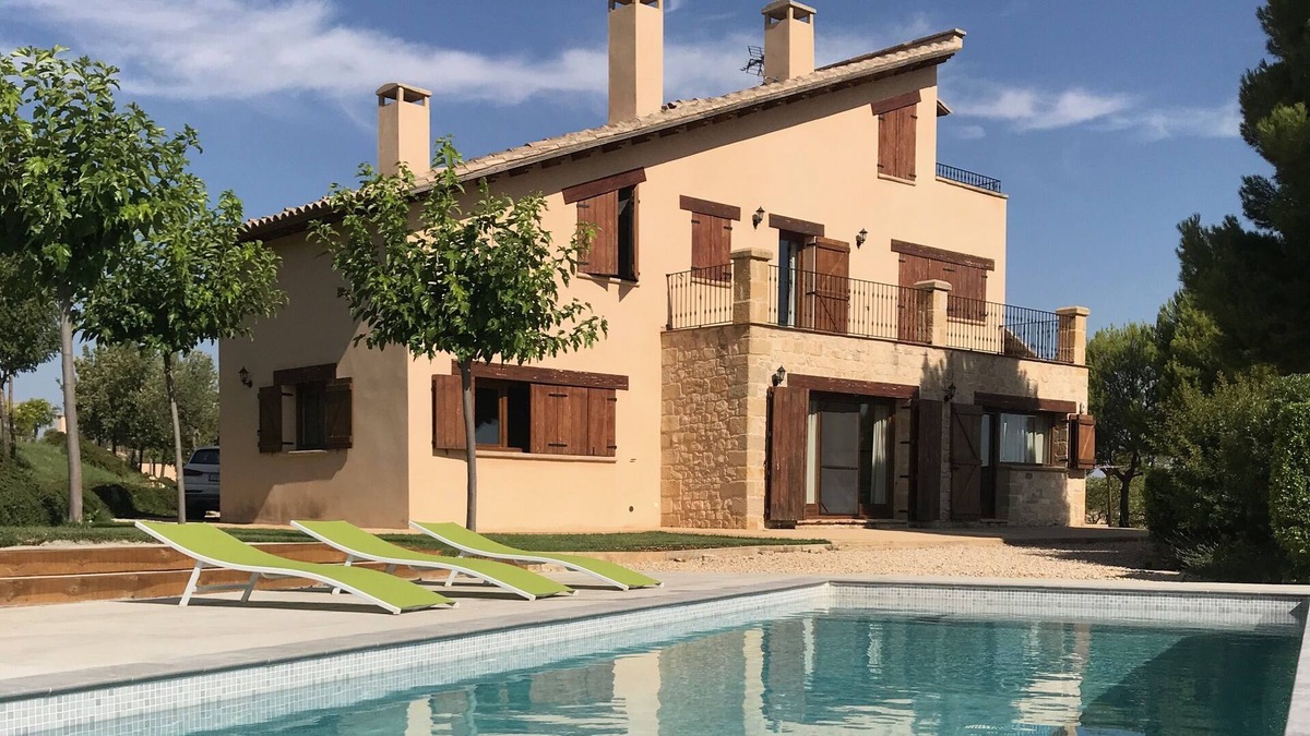 Cretas Cottage | MAS PRAT: Large rustic house with spectacular views