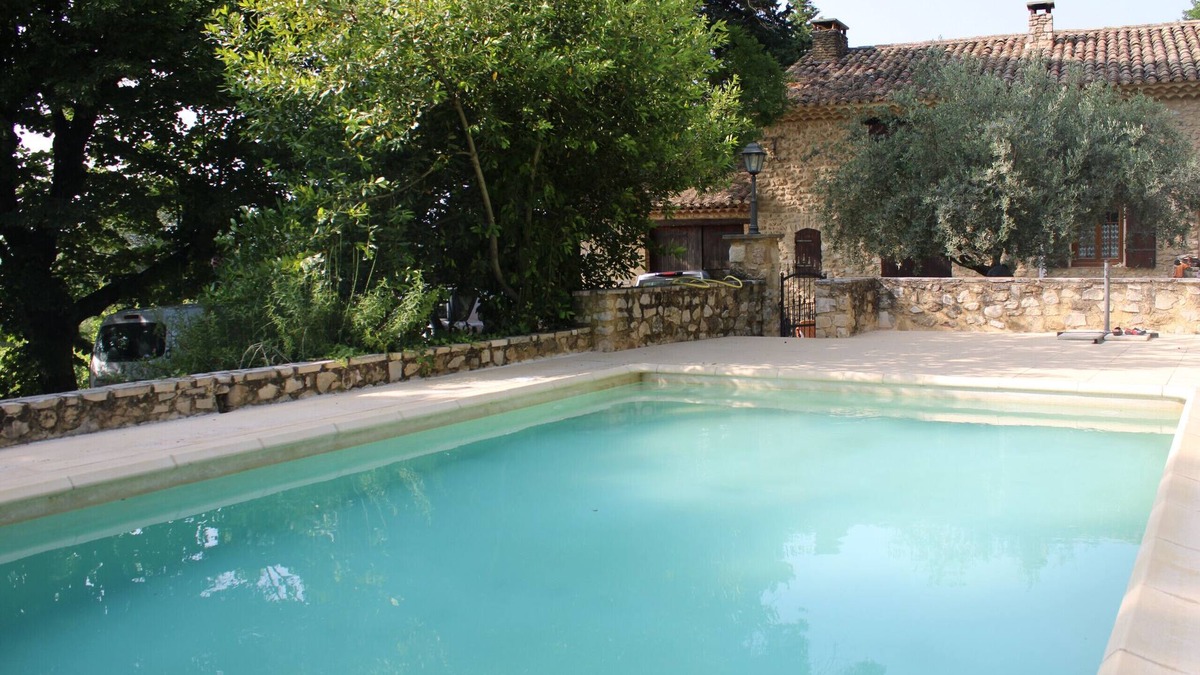 Seguret Ski Chalet | Mas provençal traditionnel