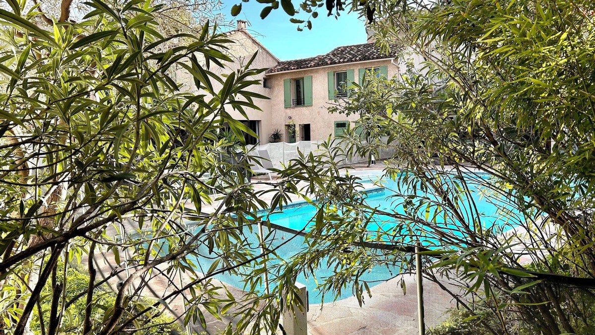 Sainte-Anne Other | Mas provençal with large swimming pool near the beach and Velodrome