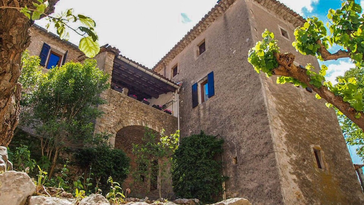 Rochegude House | MAS THOMAS: BARJAC, ROCHEGUDE- BETWEEN GORGES DE L'ARDECHE AND UZES