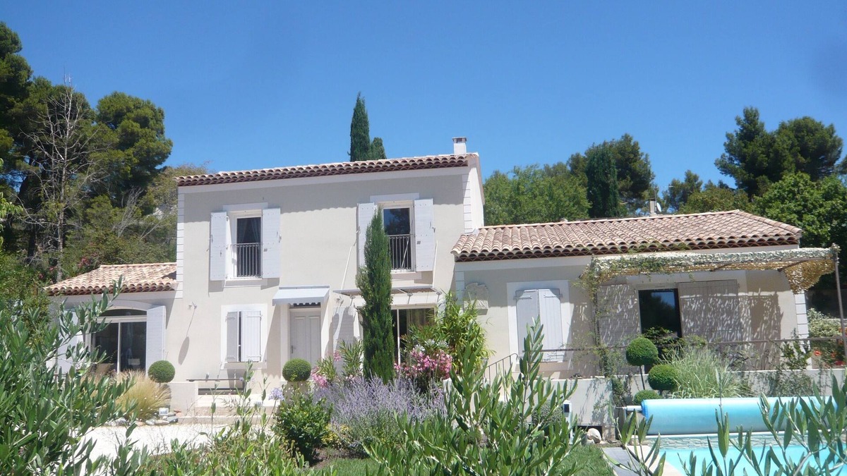 Maussane Cottage | Mas with pool in the Alpilles/Plan yourself: Video by Drone