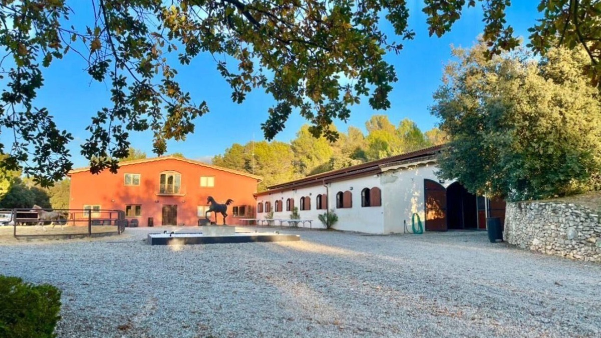 Moia House | Masia Rural Equus