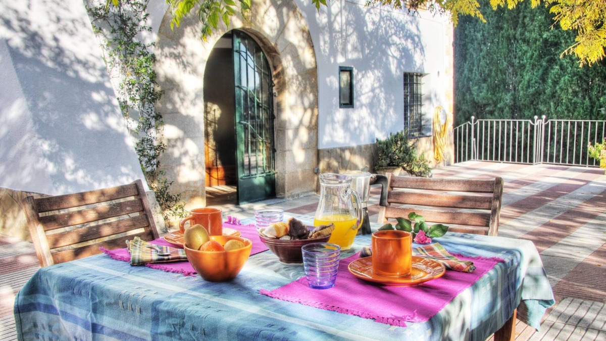 Bescano House | Masia with pool 20 people