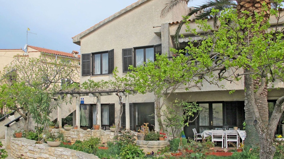 Pjescana Uvala Apartment | Maslina by Interhome