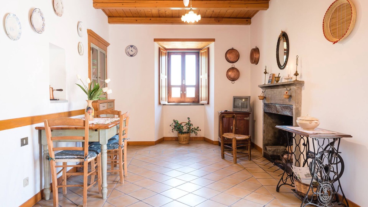 Agnone Bed & Breakfast | Masseria Acquasalsa Agnone Masseria in pietra Aia family apartment