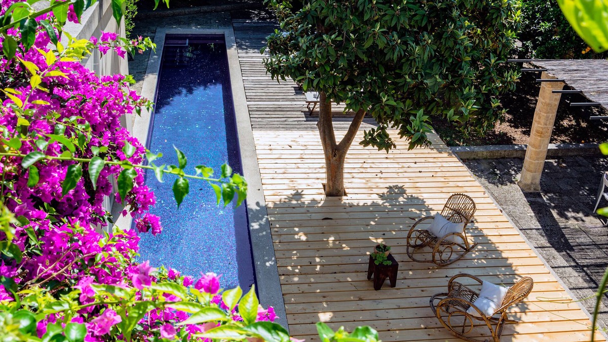 Muro Leccese Villa | Masseria ideal for families and groups with a pool and garden near Otranto