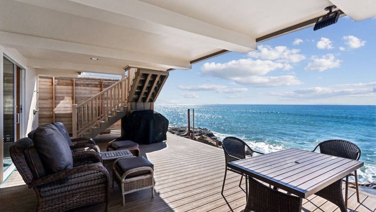 Capistrano Beach House | Massive 3 bedroom on the sand!