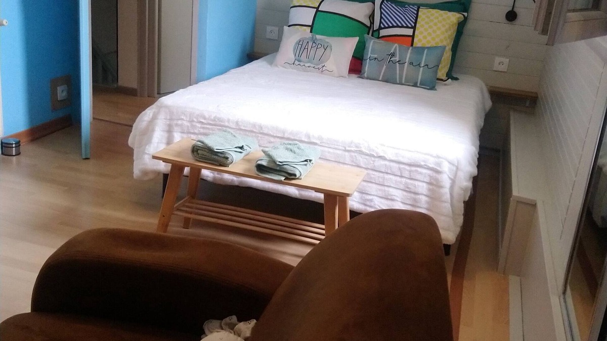 Virazeil Bed & Breakfast | Master bedroom and pool in a quiet country setting