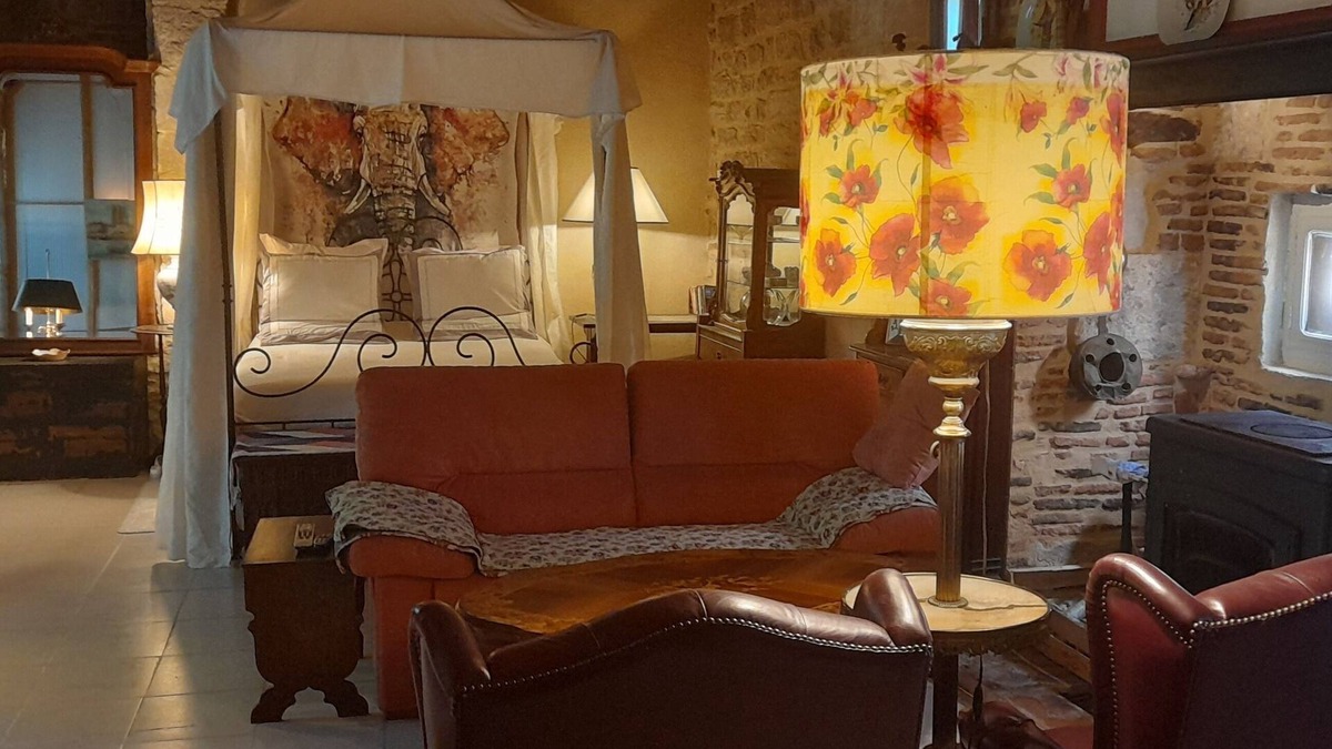 Carennac Bed & Breakfast | Master suite = 50 m2 - Air-conditioned - 2 bedrooms - near rocamadour-Padirac