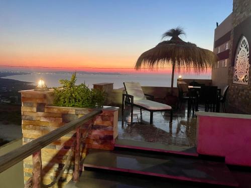 Aousja Apartment | Master Suite in Bellavista Andalucia with Pool and Beach
