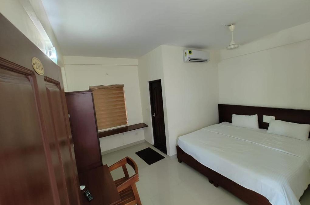 Kakkanad Hotel | Masterkey Deluxe Rooms