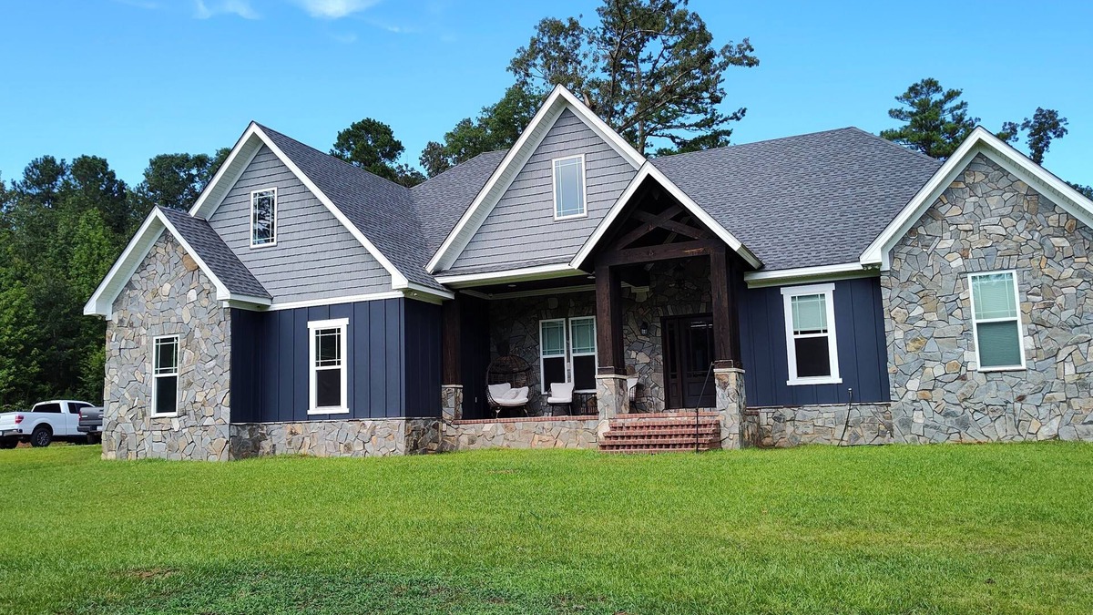 Clarks Hill House | Masters Week Charming 3-bedroom house with fitness room and AC in Clarks Hill.