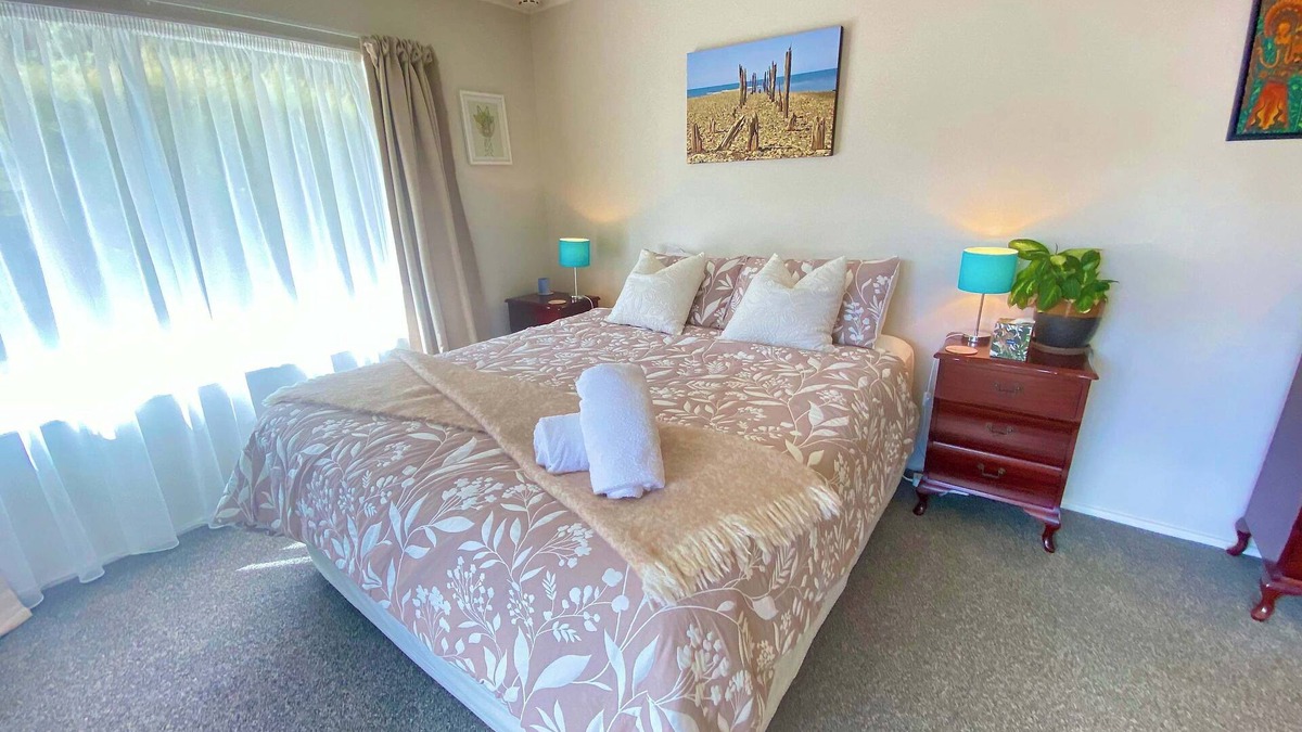 Onekaka Apartment | Matai Grove - Tranquil Bush Studio Retreat, Golden Bay