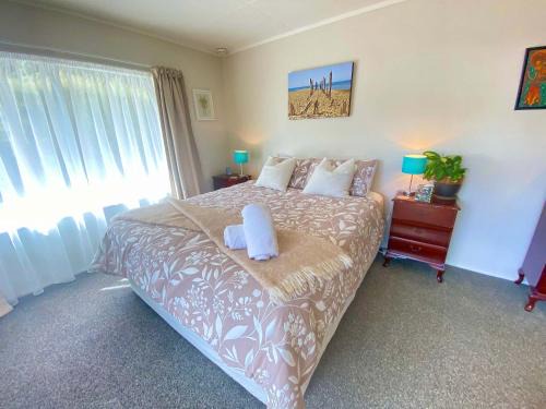 Onekaka Apartment | Matai Grove - Tranquil Bush Studio Retreat