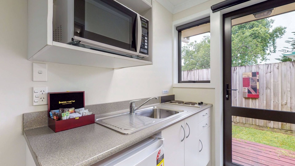Te Awamutu Hotel | Matariki Motor Lodge