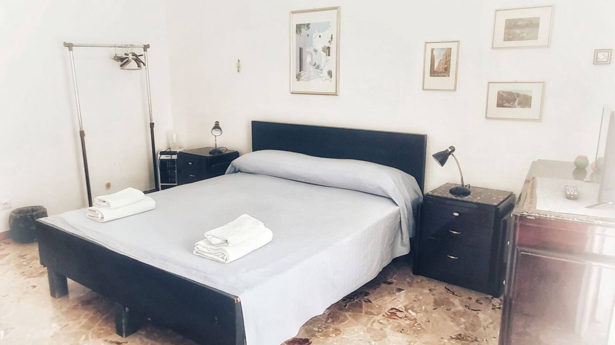 Matera House | Matera Short Term Room 4 - Triple Ensuite