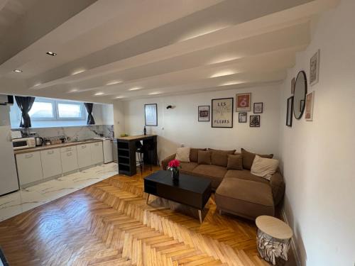 Downtown Apartment | Matija Urban Suits- Downtown