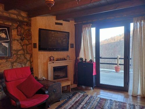 Naousa Apartment | Matinas House