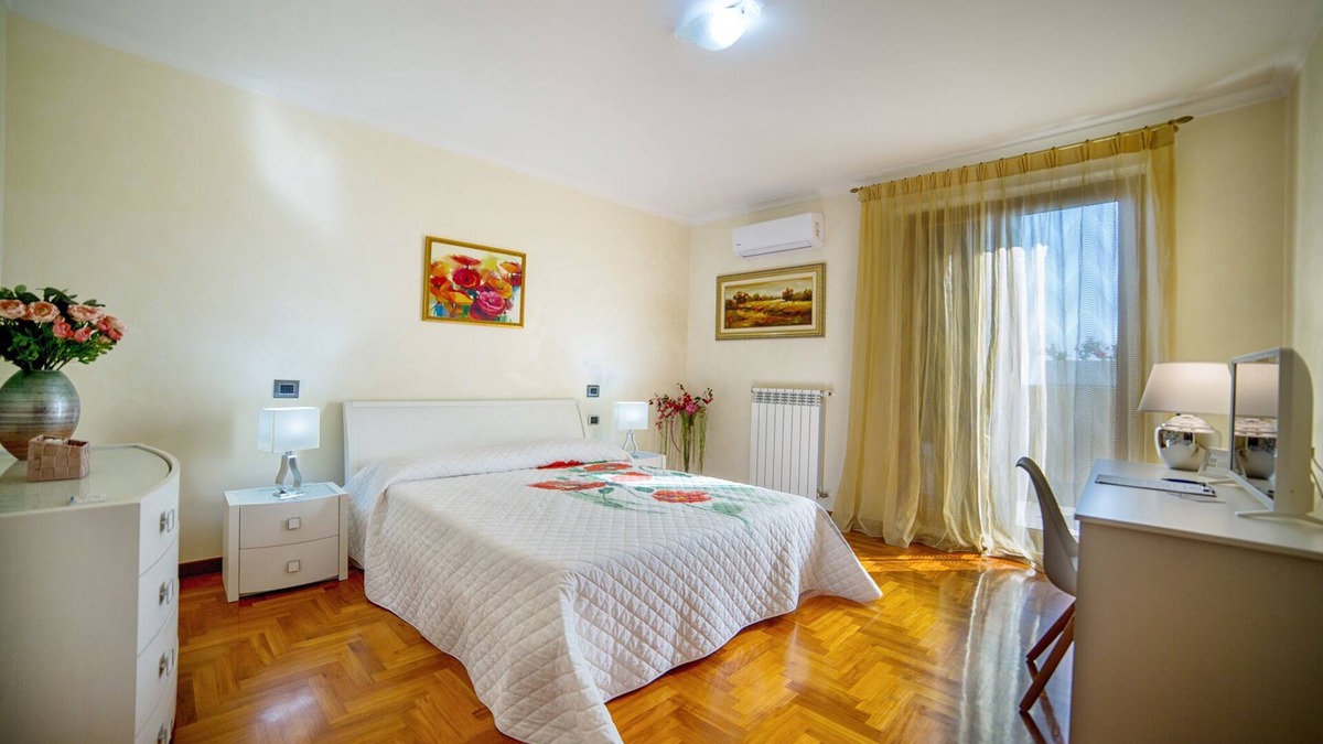 Battipaglia Villa | Matrimoniale Deluxe