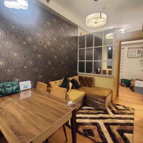 Luzon Apartment | MATTHEW'S Corner Trees Residences near SM Fairview