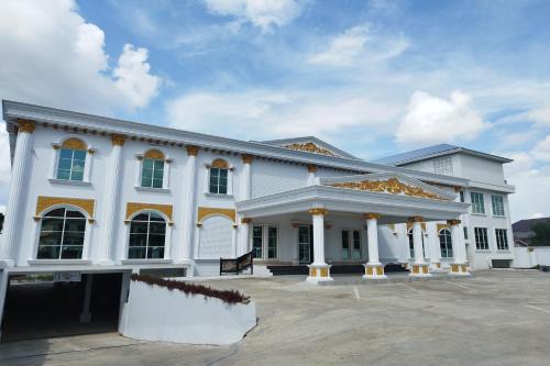 Jambi Hotel | Maulidia Hotel Syariah & Convention Center