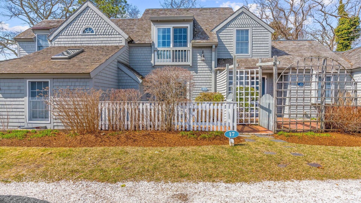 Mashpee Condo | Maushop Village, 2-bedroom, 1.5 baths, Sleeps 4, A/C, patios & private beach