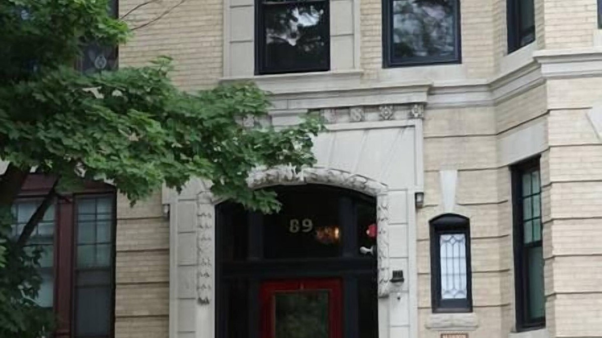 Griggs Park Apartment | Maverick Suites at 89 Marion