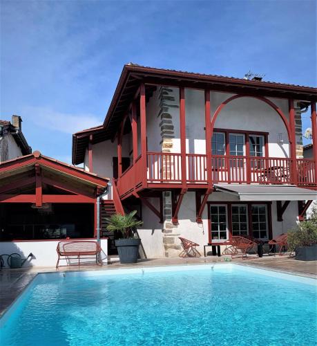 La Bastide-Clairence Bed & Breakfast | MAXANA