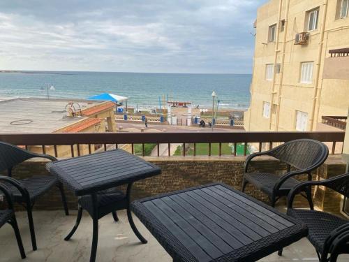 Al-Muntazah Apartment | Maxeem Direct sea view Apartment super Lux 2 bed rooms Alexandria Maamoura Beach شاليه سوبر لوكس مجموعه مكسيم شاطىء المعموره الاسكندريه على البحرمع كارنيهات بوابه طول السنه و الشاطىء الخاص من اول مايو الى نهايه اكتوبر للعائلات