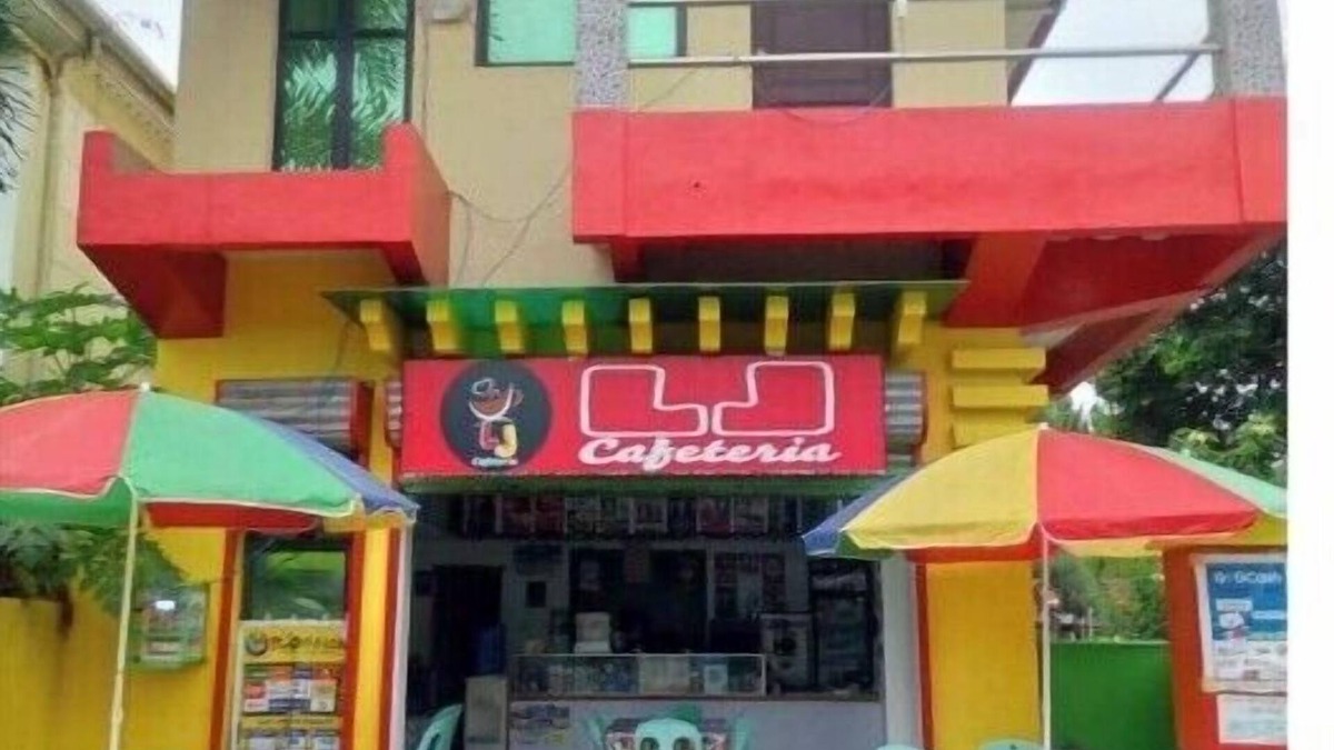 Lopez Jaena House | May all who come as guests leave as friends. family sized condo with garage.